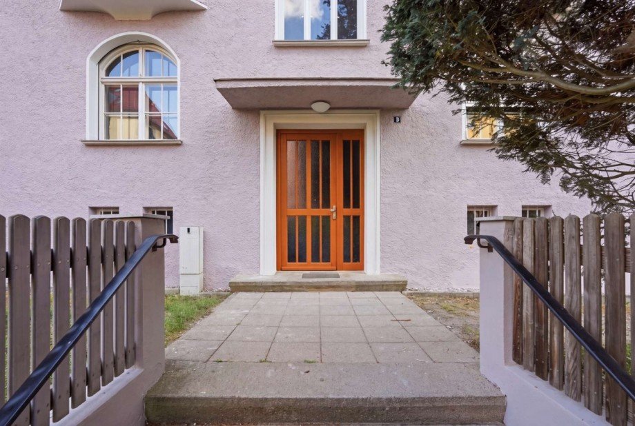 Eingangst�r Etagenwohnung Augsburg