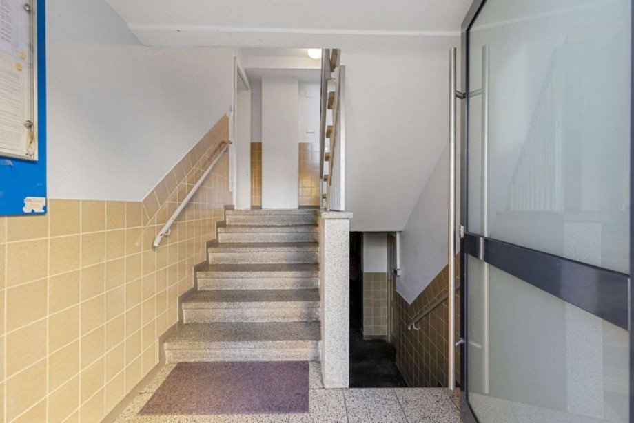 Treppenaufgang Etagenwohnung Augsburg