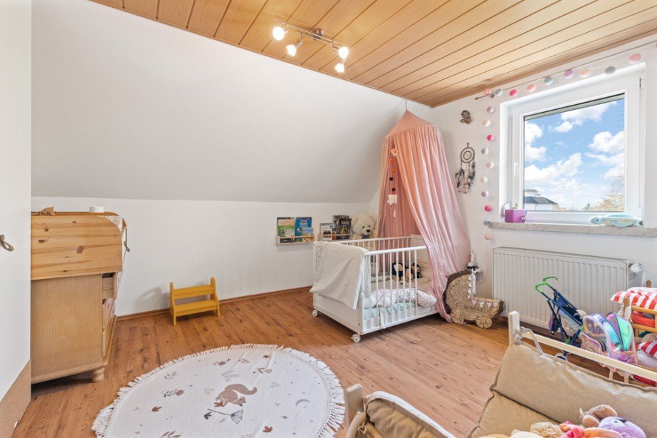 Kinderzimmer Einfamilienhaus K�nigsbrunn