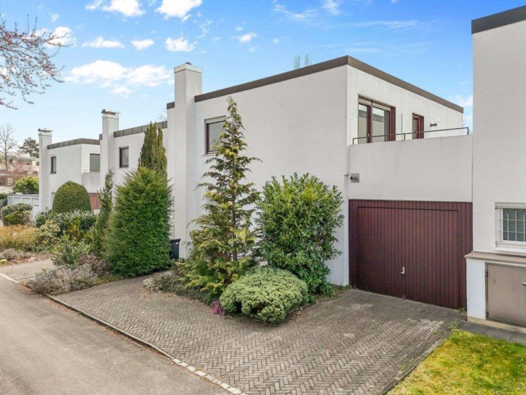 Au�enansicht Neus�� Reihenmittelhaus Kettenhaus mit Einfamilienhaus-Charakter in ruhiger Lage - keine zus�tzliche K�ufer-Provision
