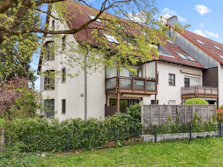 Au�enansicht Augsburg Maisonettewohnung Gro�z�gige 3,5-Zi.-Maisonette mit 2 B�dern & TG in ruhiger Lage � keine zus�tzliche K�ufer-Provision