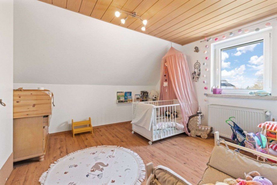 Kinderzimmer Einfamilienhaus K�nigsbrunn