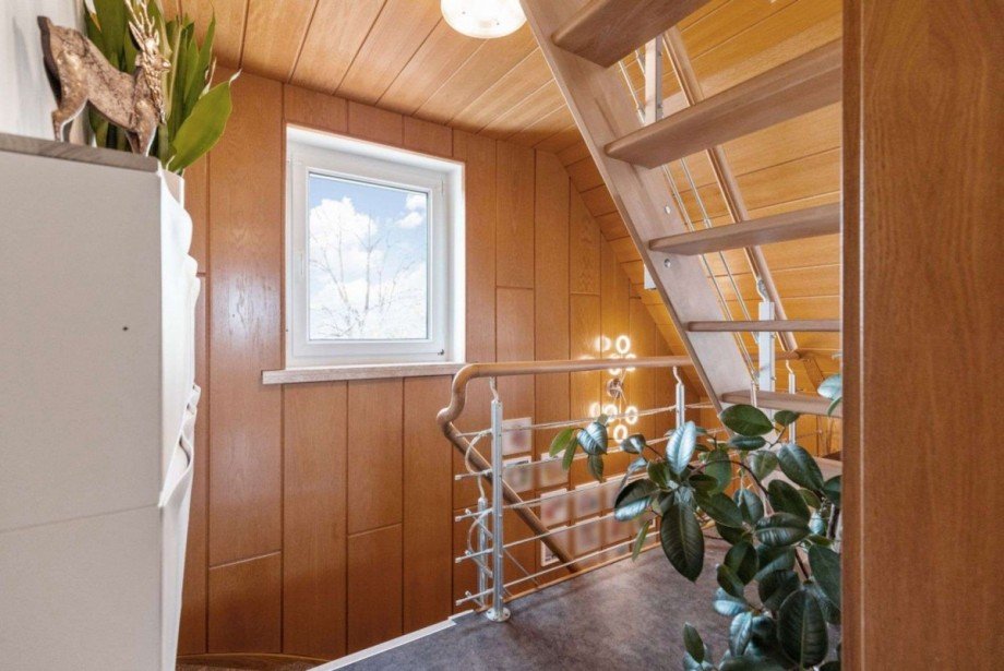 Treppenaufgang Einfamilienhaus K�nigsbrunn