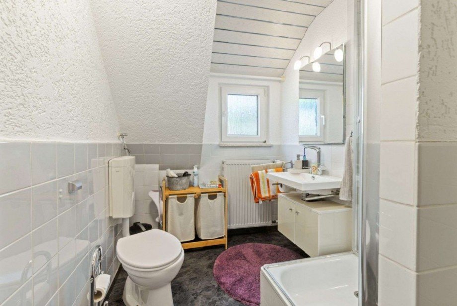 Bad OG Einfamilienhaus K�nigsbrunn
