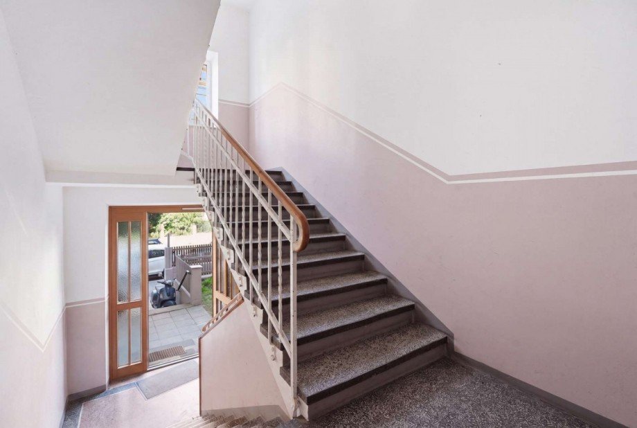Treppenhaus Etagenwohnung Augsburg