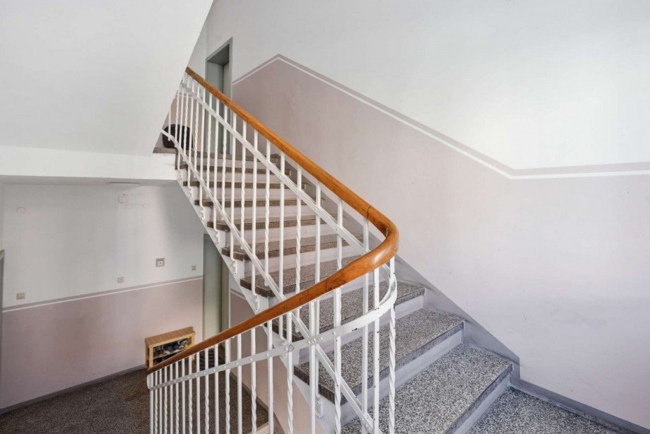Treppenhaus Etagenwohnung Augsburg